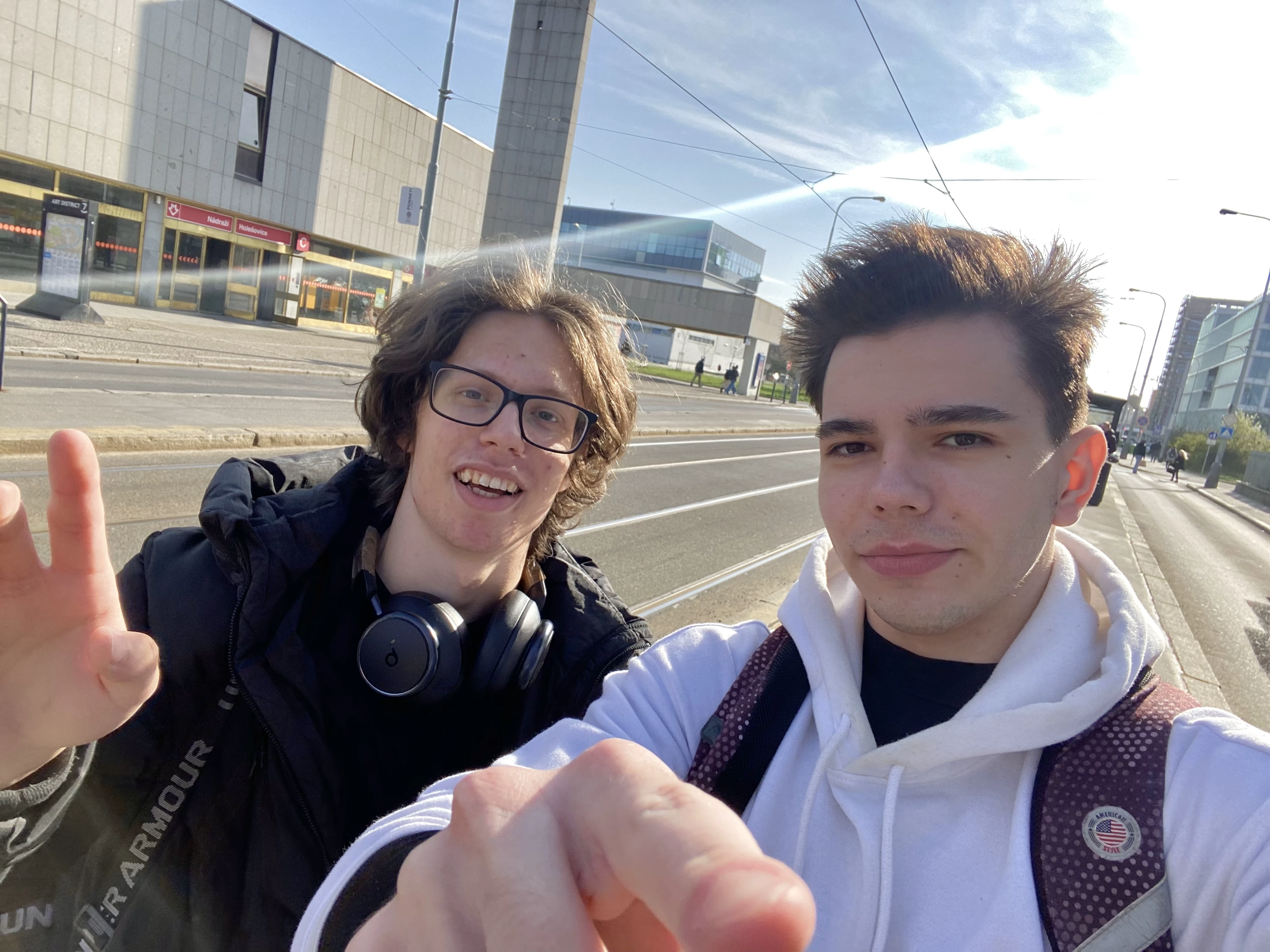 Thumbnail /_astro/64.Bk0fjdzk.webp
